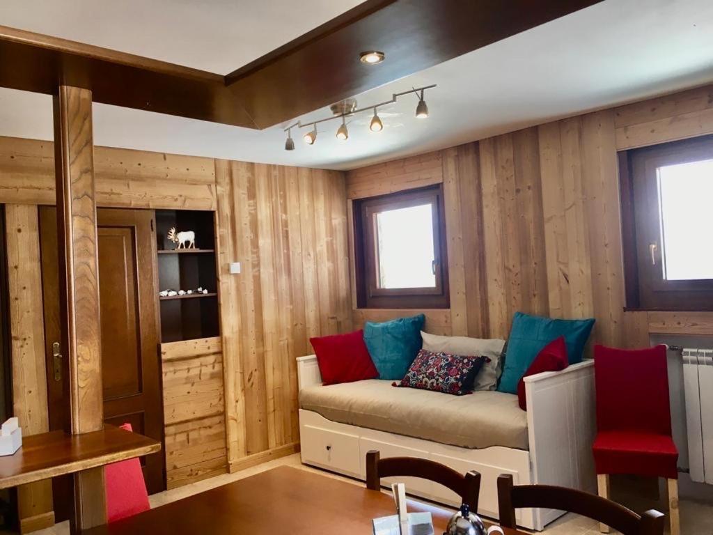 Aroma Di Legno E Profumo Di Neve Apartment Breuil-Cervinia Exterior photo